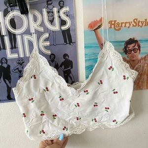 LACE CHERRY TOP🍒
